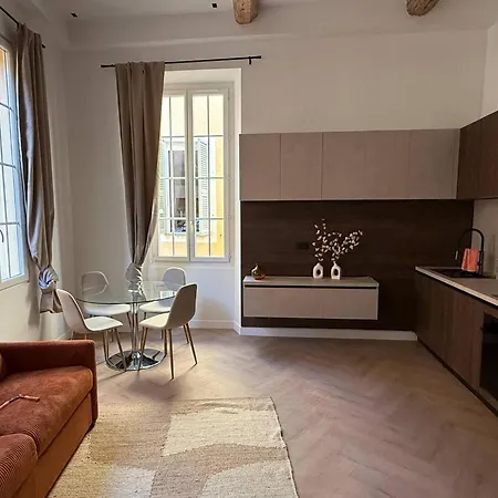 Charme Et Modernite Au Coeur Du Vieux Appartement *