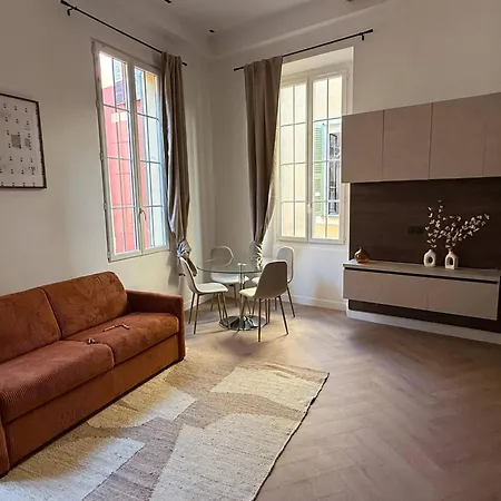 Charme Et Modernite Au Coeur Du Vieux Nice